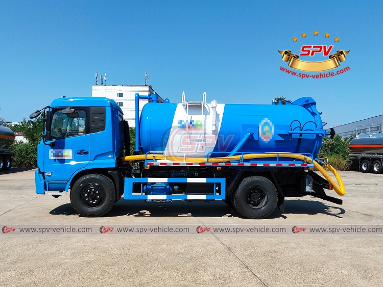 8,000 Litres Drain Vacuum Truck DongFeng - Left Side View